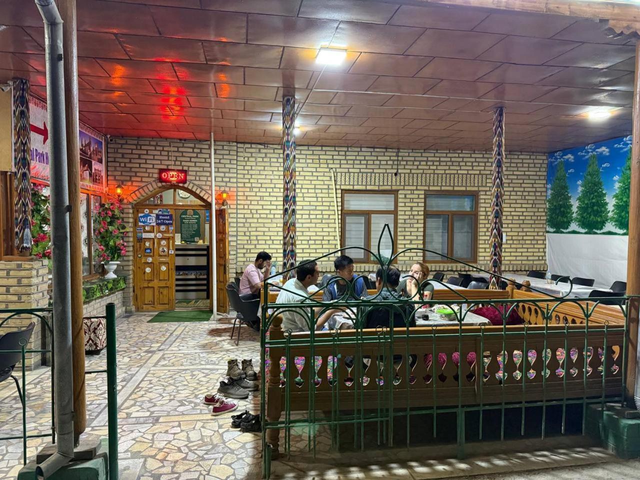Central Park Hostel Khiva Extérieur photo